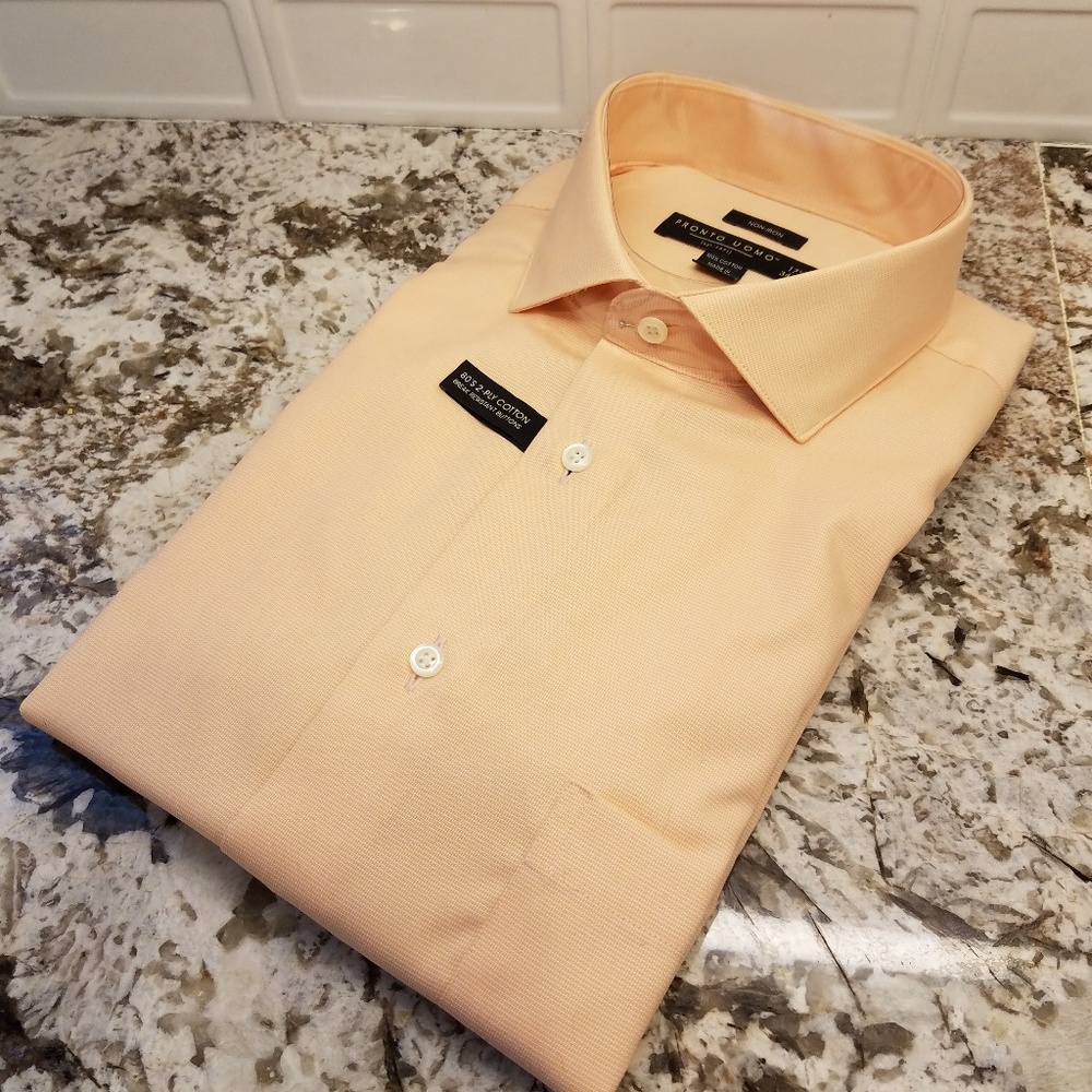NWT  Men's no iron shirt.